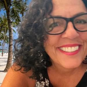 Meet your Posher, Hen